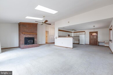 127 Fairway Dr, Locust Grove, VA 22508 - photo 5