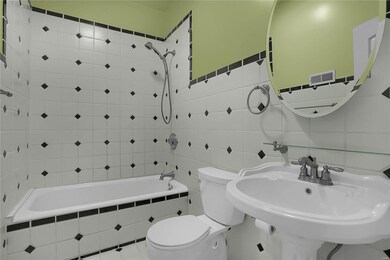 Full bath on the main floor.