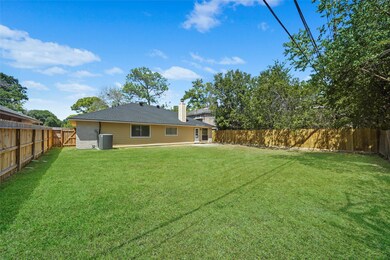 8702 Sunny Ridge Dr, Houston, TX 77095 - photo 4