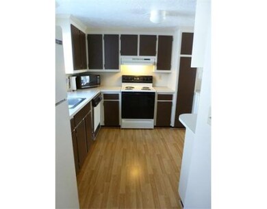 62 Liberty St unit 62, Plymouth, MA 02360 - photo 4