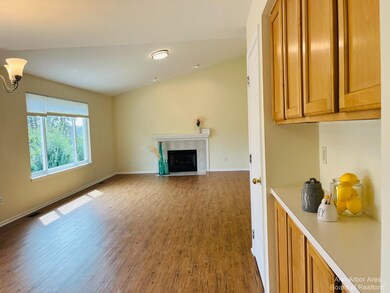 2313 Moss Rose Ct unit 2, Ann Arbor, MI 48103 - photo 6