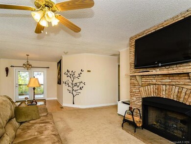 82 Colton Dr, Leicester, NC 28748 - photo 4