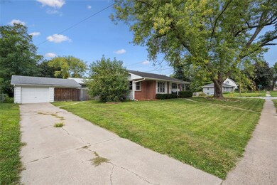 2716 62nd St, Des Moines, IA 50322 - photo 3