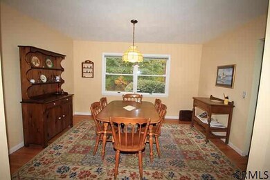 33 Brightonwood Rd, Glenmont, NY 12077 - photo 4