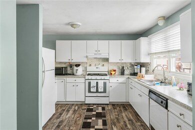 1603 Plainfield Pike unit D3, Johnston, RI 02919 - photo 2