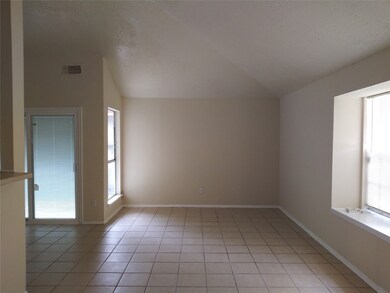 11010 Crenchrus Ct, Houston, TX 77086 - photo 4