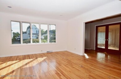 6-Living Room to Main Entry Foyer & MD A