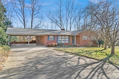 101 Brookmeade Dr, Statesville, NC 28625 - photo 2