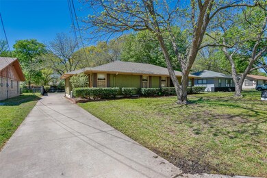 1105 Whaley Dr, Gainesville, TX 76240 - photo 2