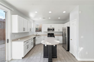 9223 Pembrook Falls Ave, Las Vegas, NV 89148 - photo 5