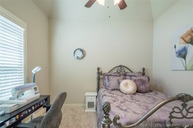 6702 S Willow Place, Broken Arrow, OK 74011 - photo 7