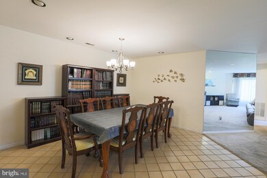 3031 Fallstaff Rd unit 402C, Baltimore, MD 21209 - photo 6