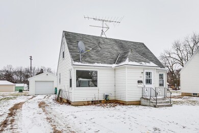 409 S 5th St, Le Sueur, MN 56058 - photo 3