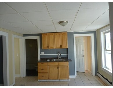 47 Royal St, Lowell, MA 01851 - photo 4
