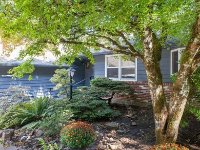 712 NW Spring Ave, Portland, OR 97229 - photo 2