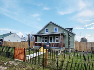 2141 Mcclure St, Columbus, IN 47201 - photo 3