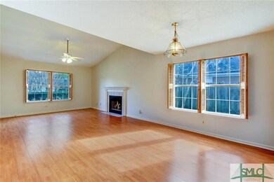 Living Room/Dining Room
