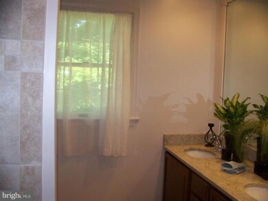 4668 Timber Ridge Dr, Dumfries, VA 22025 - photo 6