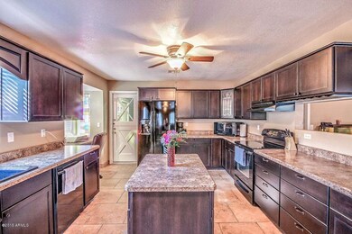 3143 S Vineyard, Mesa, AZ 85210 - photo 3