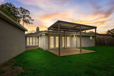 16102 Tibet Rd, Friendswood, TX 77546 - photo 5