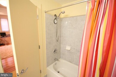 2363 Champlain St NW unit 7, Washington, DC 20009 - photo 3