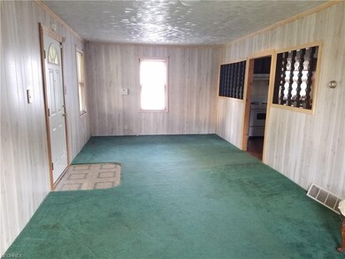 4362 Laurel Rd, Lorain, OH 44055 - photo 6