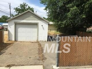 323 S Diamond St, Nampa, ID 83686 - photo 5