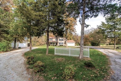 504 N Pitts St, Freeburg, IL 62243 - photo 3