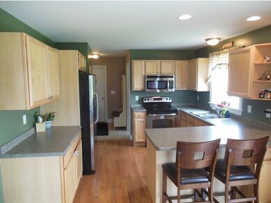 51 Bushey Rd, Fairfax, VT 05454 - photo 4