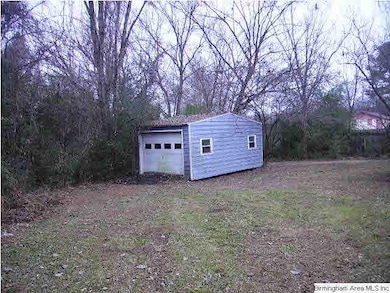 SHED/GARAGE