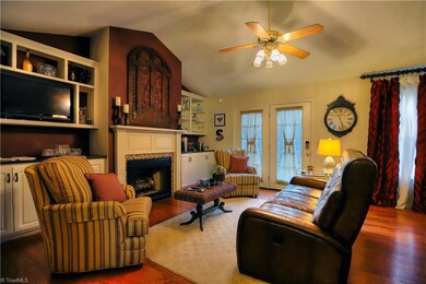 1503 Brownstone Hills Dr, Asheboro, NC 27205 - photo 6