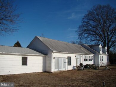 228 Overlook Dr, Prince Frederick, MD 20678 - photo 4