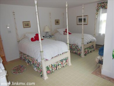 112 6th St, Edgartown, MA 02539 - photo 6