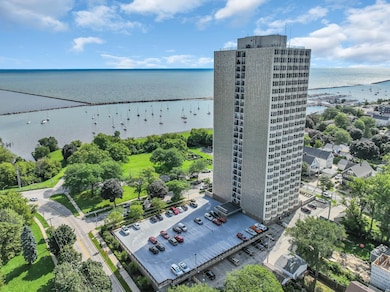 Bay View Terrace unit 24B, Milwaukee, WI 53207 - photo 6