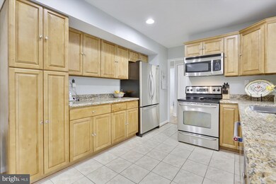 12806 Kernel Cir, Bowie, MD 20715 - photo 7