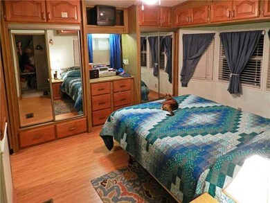 Other. Huge 2nd Bedroom (24.6x10,6) being used as