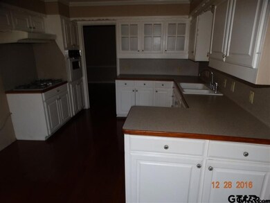 3300 Brookside Dr, Tyler, TX 75701 - photo 6