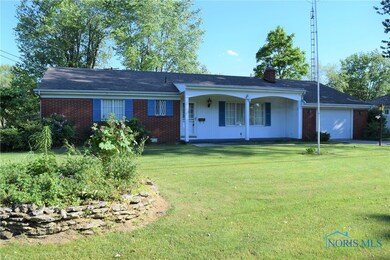 122 Edgewood St, Delta, OH 43515 - photo 2