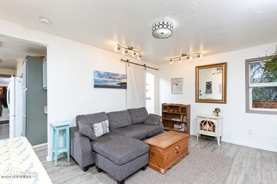 Living Room 20190927-DW-6536-SMALL