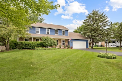 710 Sprucetree Ln, Algonquin, IL 60102 - photo 2