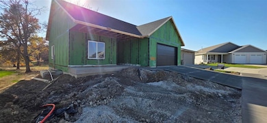 3120 Linden Ln, Muscatine, IA 52761 - photo 2