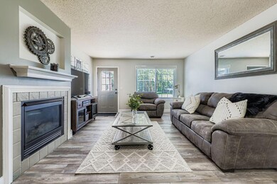 2033 Gresham Ave N, Saint Paul, MN 55128 - photo 6