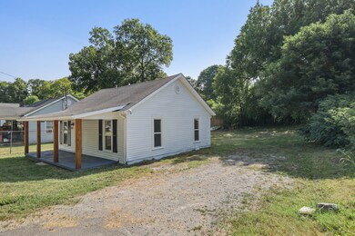 817 E End St, Columbia, TN 38401 - photo 4