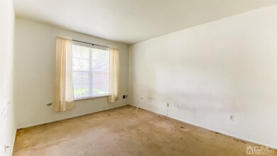 6061 Cedar Ct, Monmouth Junction, NJ 08852 - photo 6