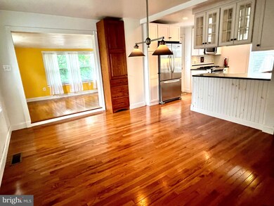 19 N Centre St unit REAR, Merchantville, NJ 08109 - photo 7