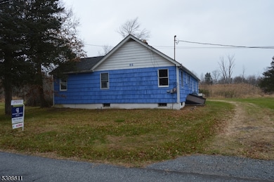 92 Oak Grove Rd, Flemington, NJ 08822 - photo 2