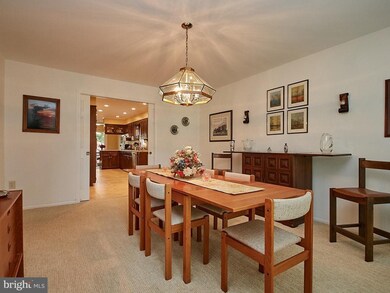 1707 Hicks Dr, Vienna, VA 22182 - photo 3