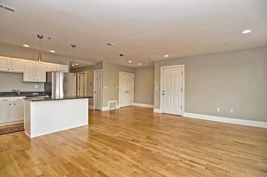 1306 Columbia Rd unit 4E, Boston, MA 02127 - photo 6