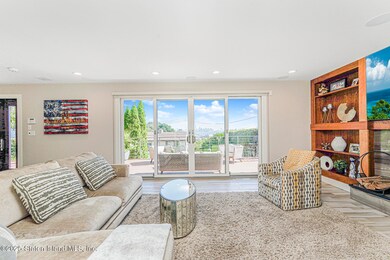 135 Nixon Ave, Staten Island, NY 10304 - photo 6