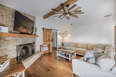 6532 Sherri Ln, North Richland Hills, TX 76182 - photo 4